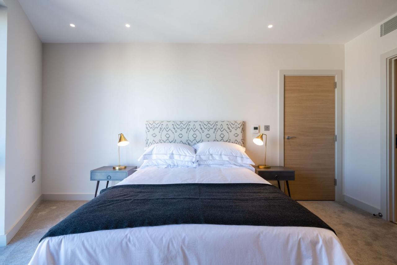 Elegant Victoria Home Close To Sloane Square By Underthedoormat ลอนดอน ภายนอก รูปภาพ