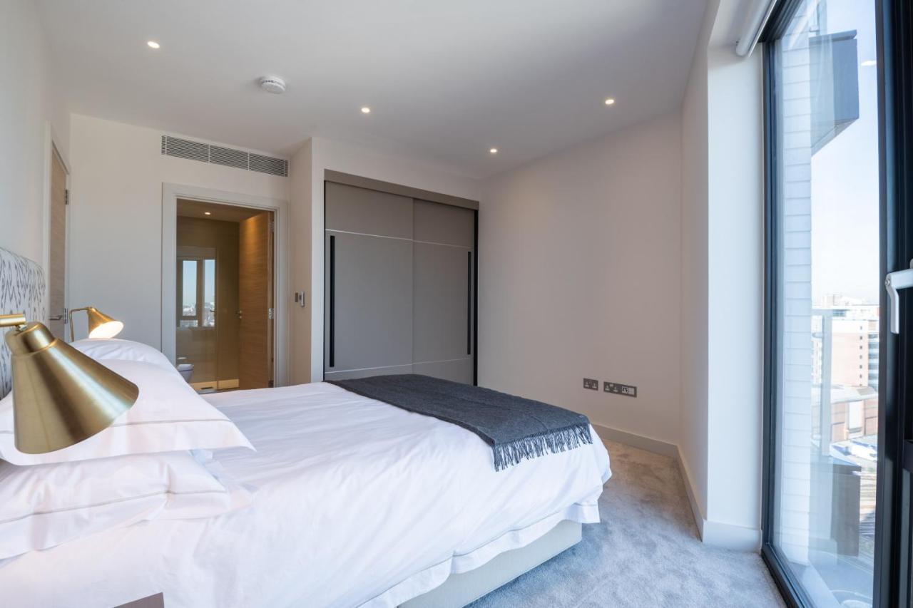 Elegant Victoria Home Close To Sloane Square By Underthedoormat ลอนดอน ภายนอก รูปภาพ